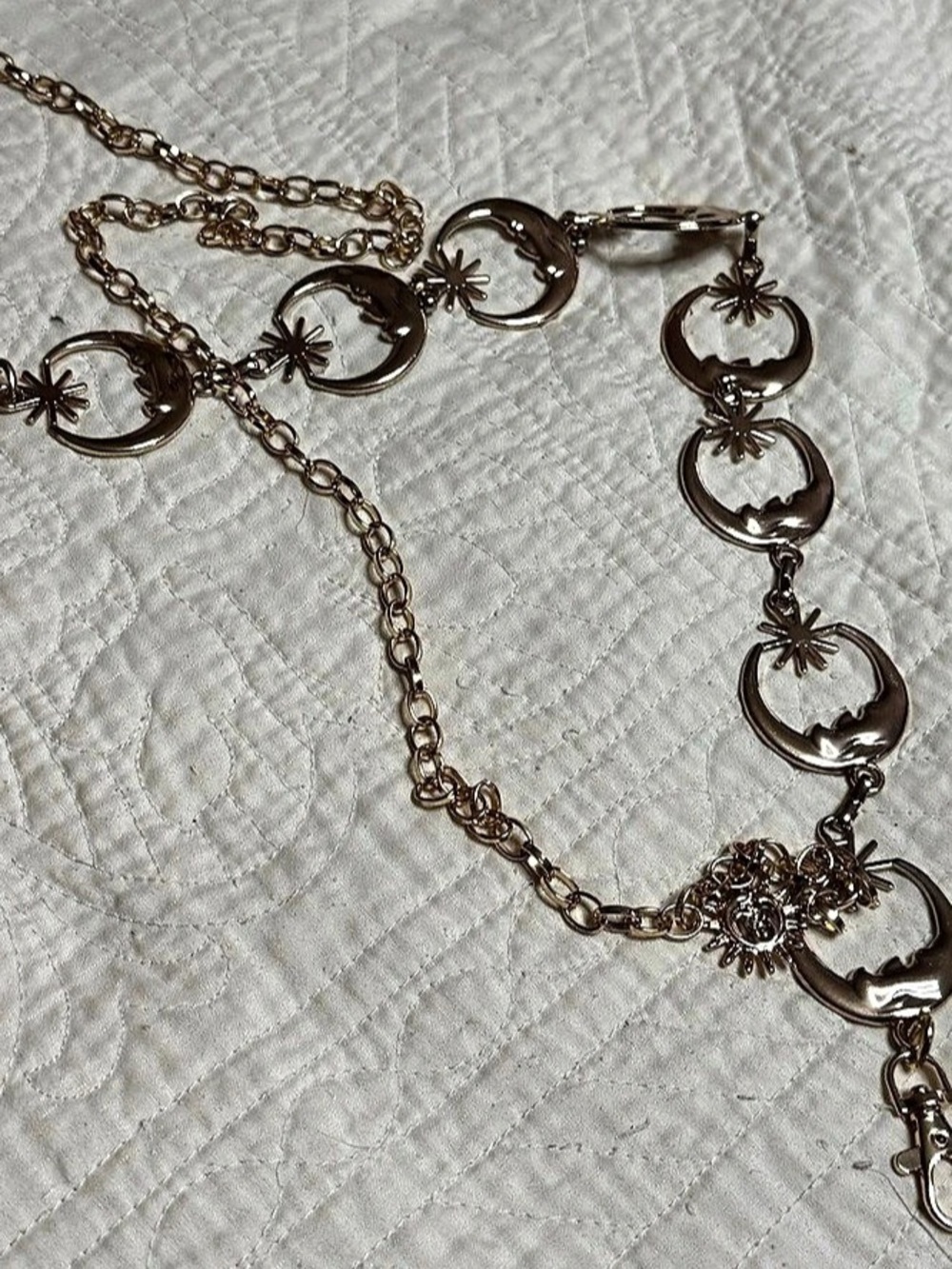 Sun & Moon Charm Chain Belt Gold Like New